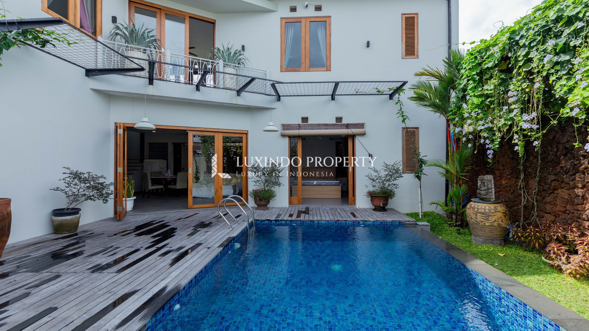UMALAS - 3 BEDROOM HOME IN PRIME NEIGHBORHOOD (FHV536)
